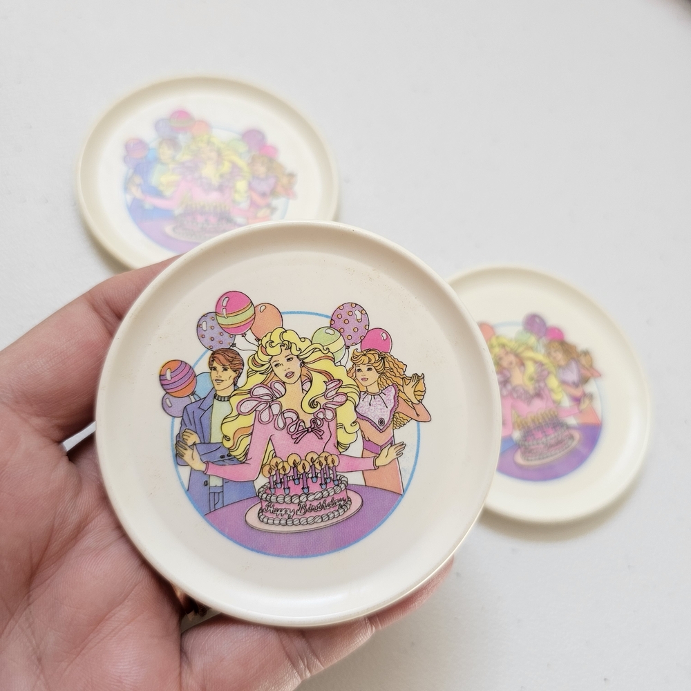 Mattel Fashion Play Barbie Doll Food Plate Set of 4 birthday